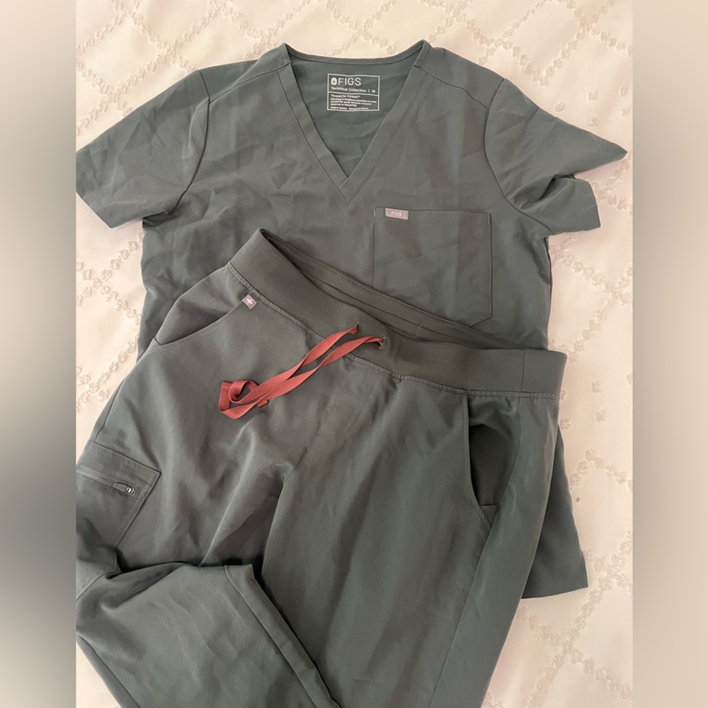 Figs Scrubs